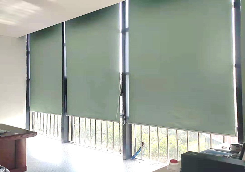 电动卷帘